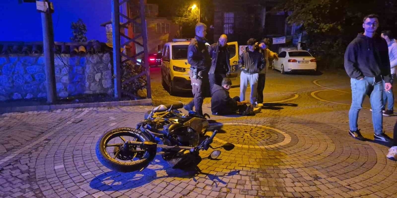 Polisi görünce kaçan motosikletli, kaza yapınca yakalandı