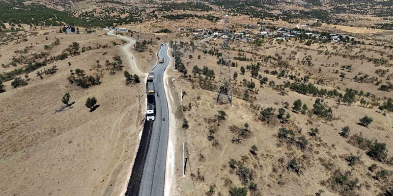 13 ilçenin kırsal mahallelerinde 309 kilometrelik yol yenilenerek hizmete sunuldu