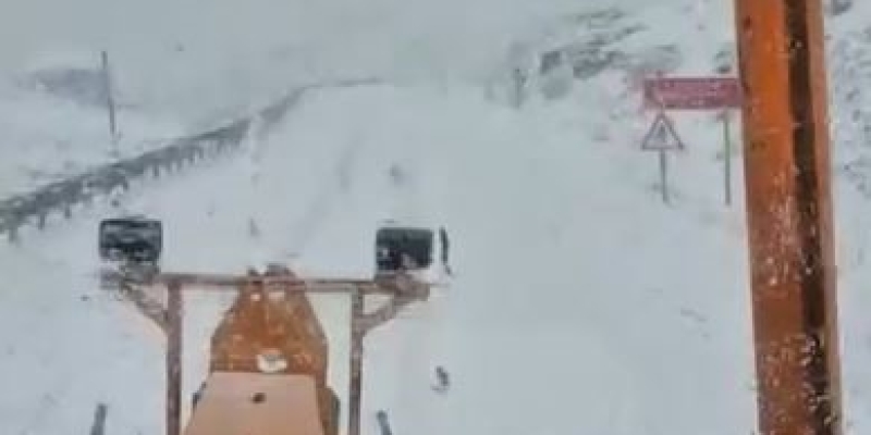 Ardahan’ın yüksek kesimleri beyaza büründü