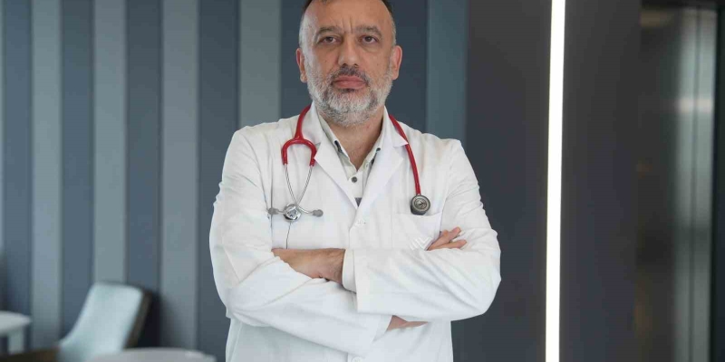 Elektronik sigara, sigara içmeyen gençleri hedef alıyor