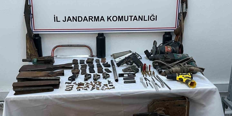 Jandarma kaçakçılığa geçit vermiyor