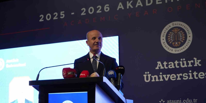 YÖK Başkanı Prof. Dr. Özvar: "Artık yaz okullarında üst sınıflardan da ders alınabilmeli"