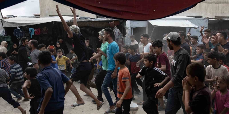 Gazze’de alınan ateşkes kararı çocukları sevindirdi