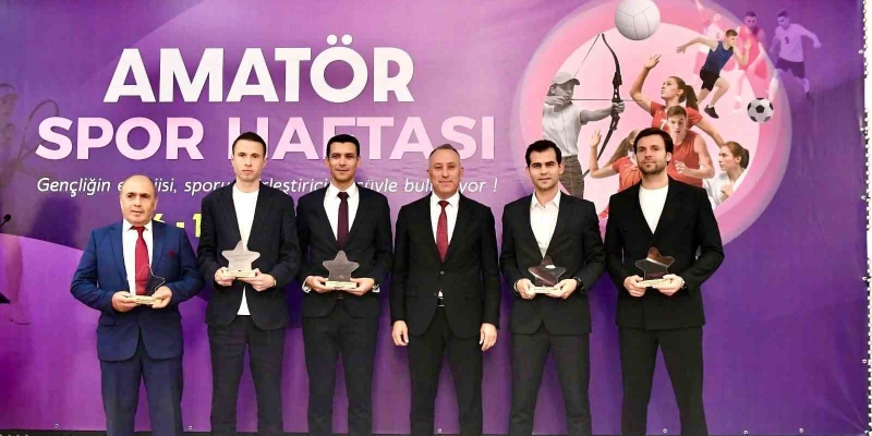 Balıkesir’de Amatör Spor Haftası "Sporun En’leri" ödül töreni ile sona erdi