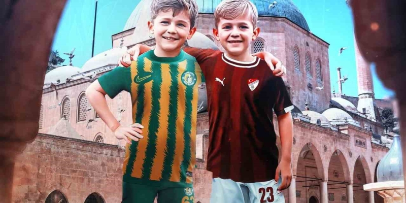 Elazığspor ve Şanlıurfaspor’dan kardeş paylaşımlar