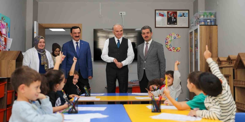Kuran kursunun minik öğrencileri ile bir araya geldi