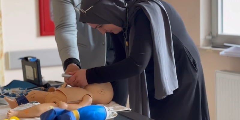 Bayburt’ta sağlık çalışanlarına bebek ölümlerini azaltmaya yönelik eğitim verildi