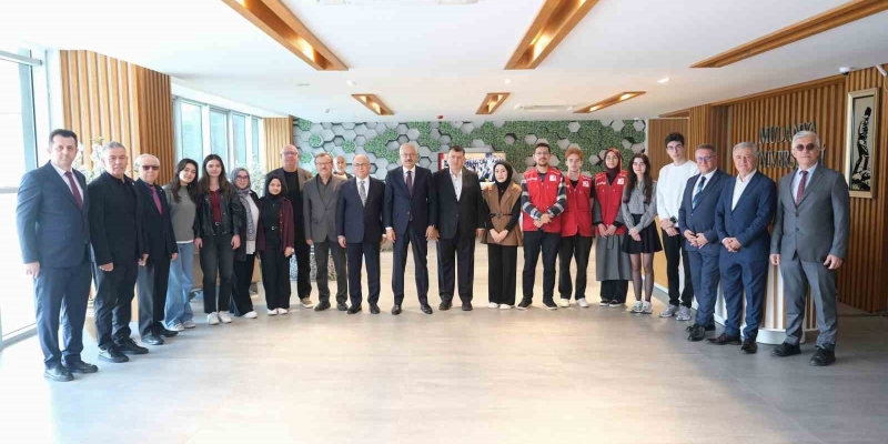 Bursa Cumhuriyet Başsavcısı Ramazan Solmaz Mudanya Üniversitesi’nde gençlerle buluştu