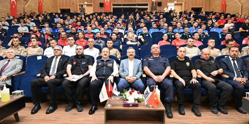 AFAD ve Eskişehir Valiliği’nden ortak proje ile gönüllü ekipler sertifikalandı