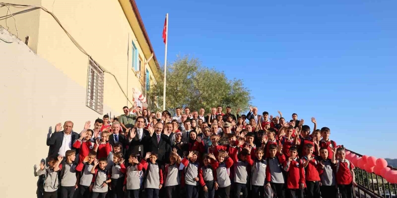 Siirt’te "Şehitler Kütüphanesi" hizmete açıldı