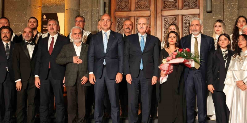 TBMM Başkanı Kurtulmuş, Diyarbakır’da Kültür Yolu Festivali’ne katıldı