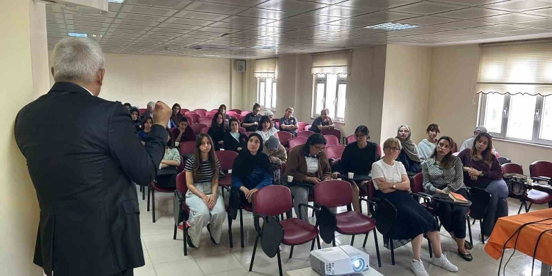Başhekim Opr. Dr. Mehmet Deniz’den "Kadın Sağlığı ve Hijyen" semineri