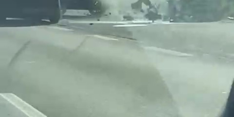 TEM Otoyolu’nda maganda dehşeti: Bebekli otomobili sıkıştırdı, 5 araç birbirine girdi