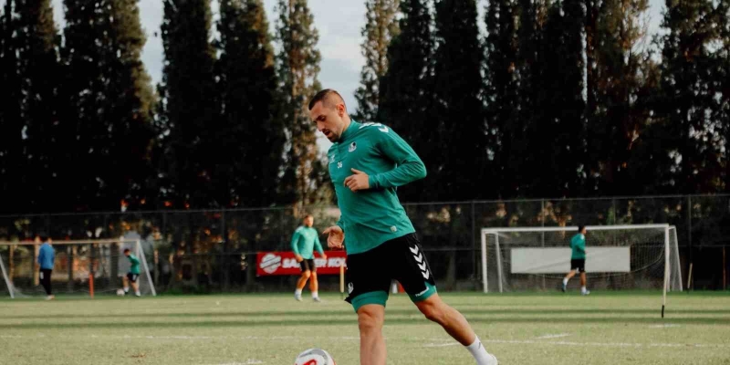 Sakaryaspor, Adana Demirspor mesaisinde