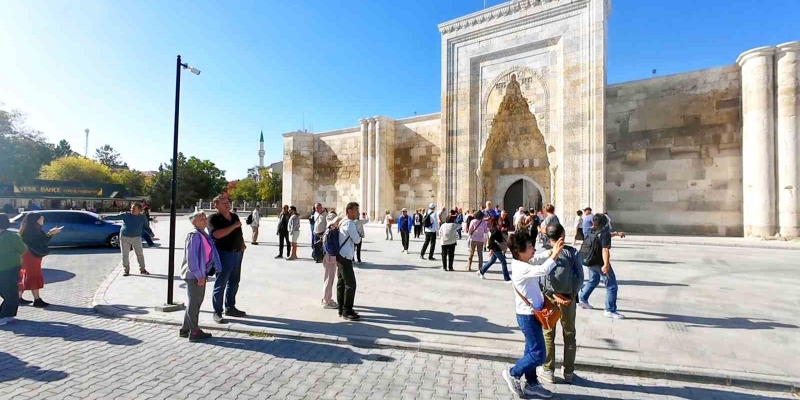Sultanhanı Kervansarayı yerli ve yabancı turistlerin ilgi odağı