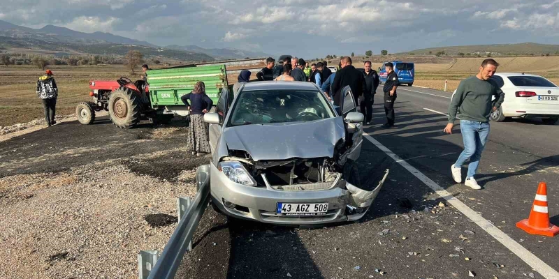 Hisarcık’ta traktörle otomobil çarpıştı: 1 yaralı
