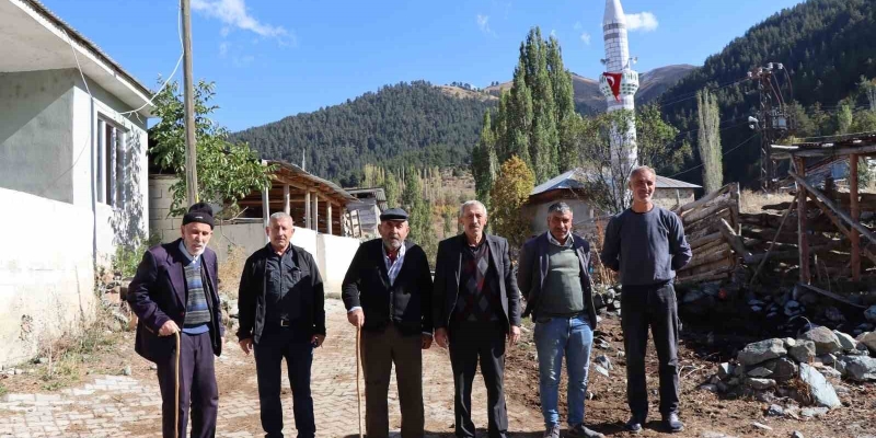 Köylüler yol çilesinin bitmesini istiyor