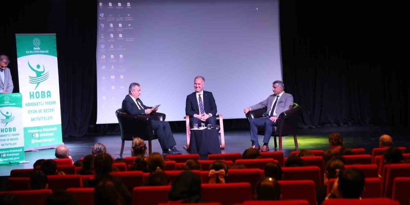 "Yeşil Koltuk" isimli söyleşi programının ilk konuğu Başkan Alper Taban oldu