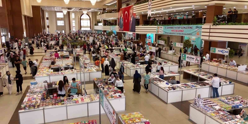 Şahinbey Belediyesi’nin kitap fuarını 150 binden fazla kişi ziyaret etti