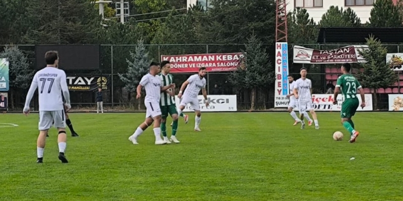 Şuhut Belediye Hisarspor sahasında mağlup oldu