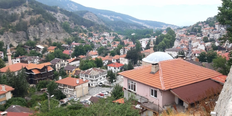 Bolu’da kaya düşmesi riski altındaki evler için tahliye kararı: 30 gün süre verildi