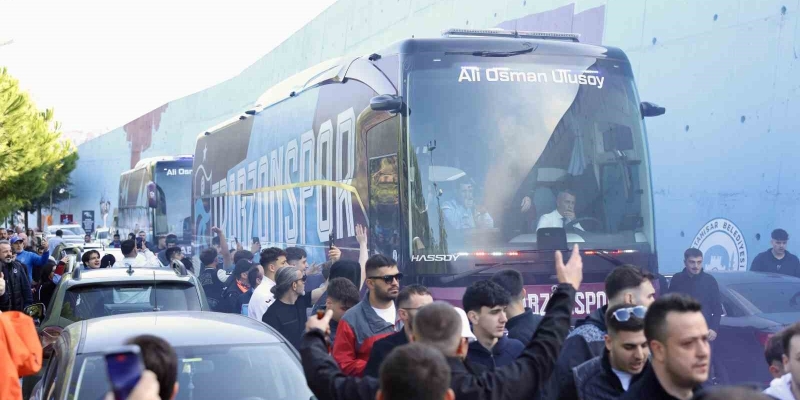 Trabzonspor taraftarı takımını Rize deplasmanına uğurladı