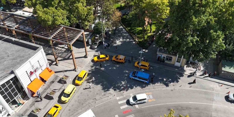 Zabıtadan taksi ve duraklarına yönelik denetim