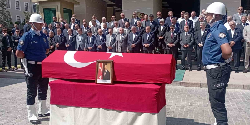 Kazada hayatını kaybeden eski Bitlis Valisi Karaömeroğlu için İçişleri Bakanlığında tören