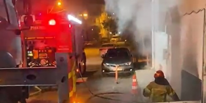 Kaldığı apartmanı 3 gün üst üste yaktı