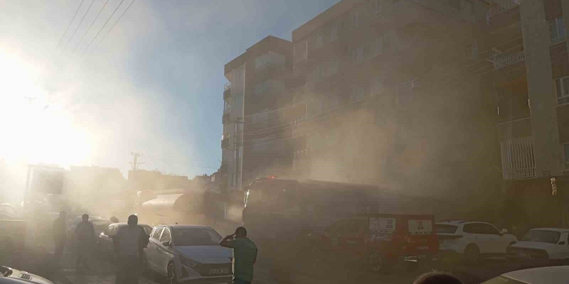 Şanlıurfa’da medikal malzeme deposunda yangın