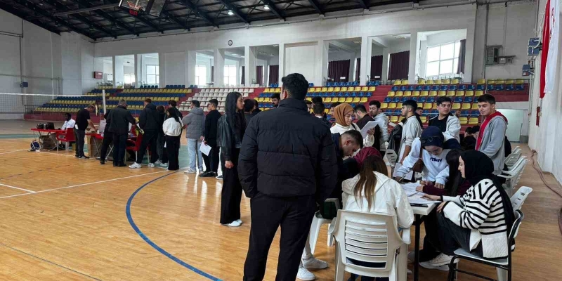 Alaplı MYO’da kan bağışı kampanyası büyük İlgi gördü