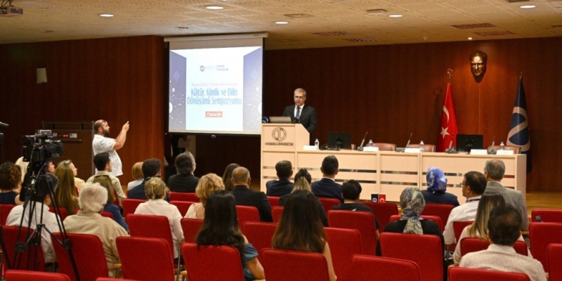 ’Yapay Zekâ ve Türkçenin Geleceği Sempozyumu’ gerçekleştirildi