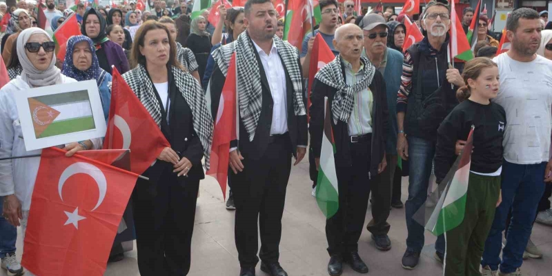 Ayvalık’ta Filistin’e destek yürüyüşü