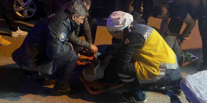 Seyir halindeyken motosikletiyle düşen sürücü yaralandı