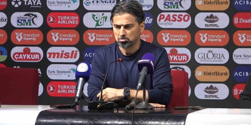 İlhan Palut: "Oyuncularım mücadelelerinin karşılığını alamadıkları için daha çok üzülüyorum"