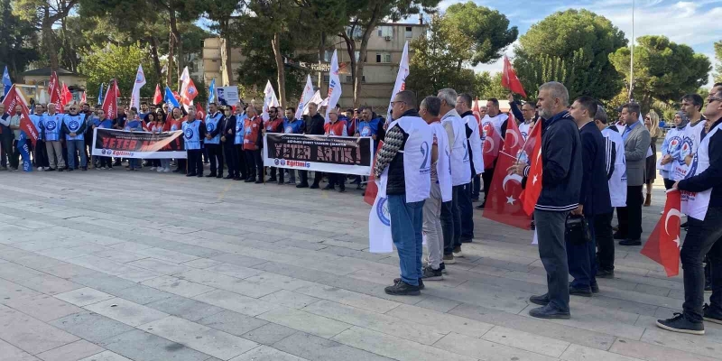 Öğrenci ve akrabalarından öğretmene çirkin saldırı