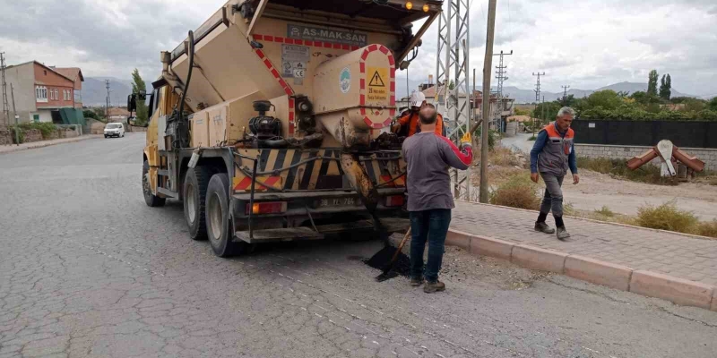 Kırsal mahalle yollarına kış öncesi konfor ve güvenlik dokunuşu