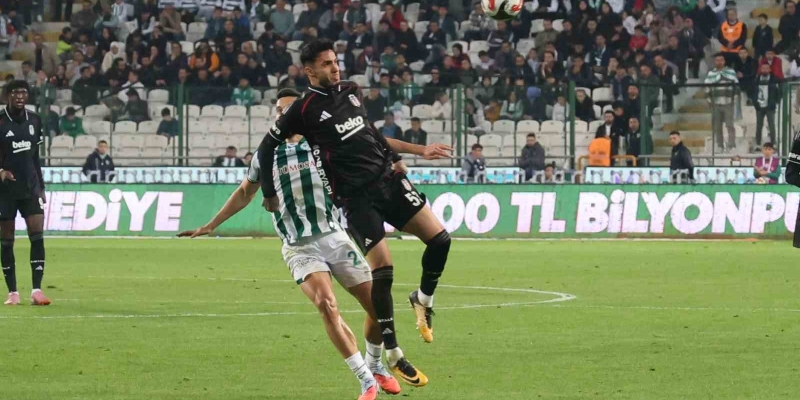 Trendyol Süper Lig: Konyaspor: 0 - Beşiktaş: 1 (İlk yarı)