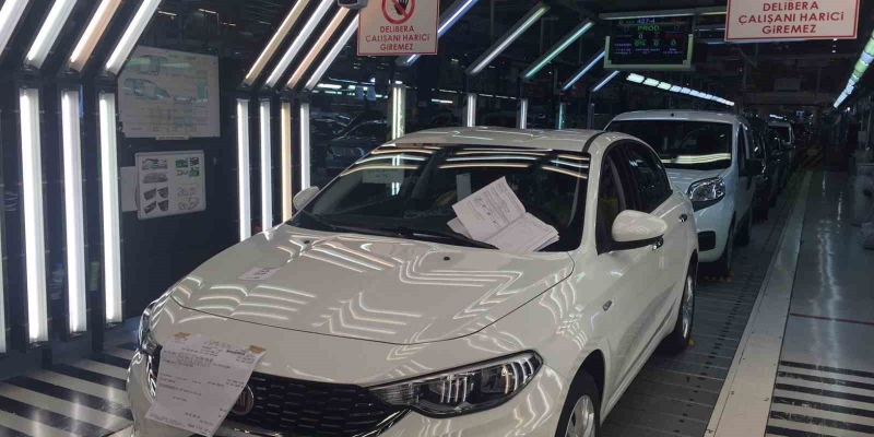 Doblo’nun Bursa’daki üretimi Amerika’dan sipariş gelince uzatıldı