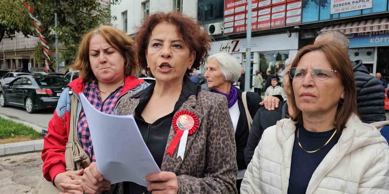 Zonguldak’ta CHP Merkez İlçe Kadın Kolları yöneticileri görevlerinden istifa etti