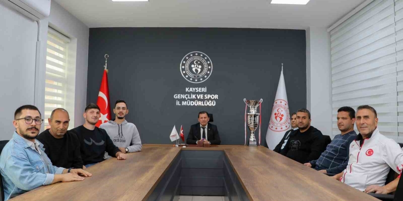 Sesi gören şampiyonlardan Kabakcı’ya ziyaret