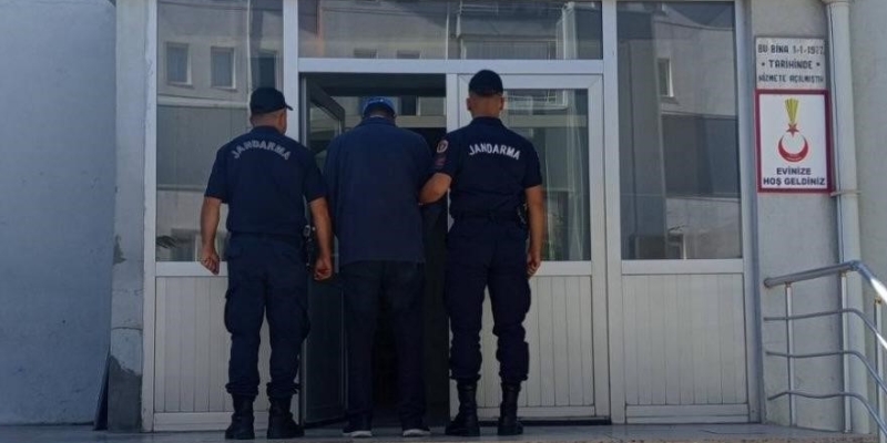 Cenazeye gelen firari FETÖ hükümlüsü yakalandı