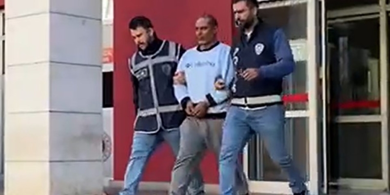 Manisa’da ayrılmak isteyen eşini tüfekle öldüren zanlı tutuklandı