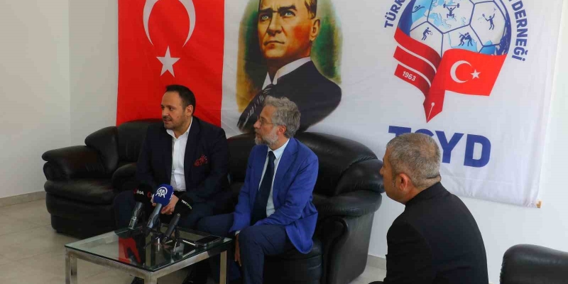 Murat Karahan: "Ketum bir tutum içerisinde transfer çalışmaları devam ediyor"