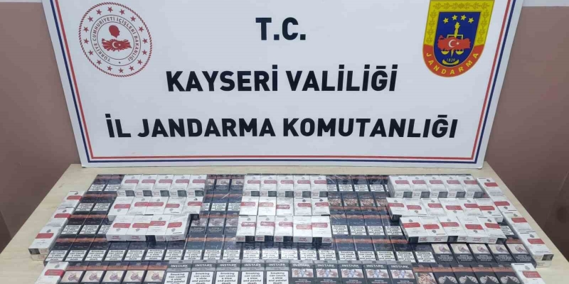 Durdurulan TIR’da 320 paket kaçak sigara ele geçirildi