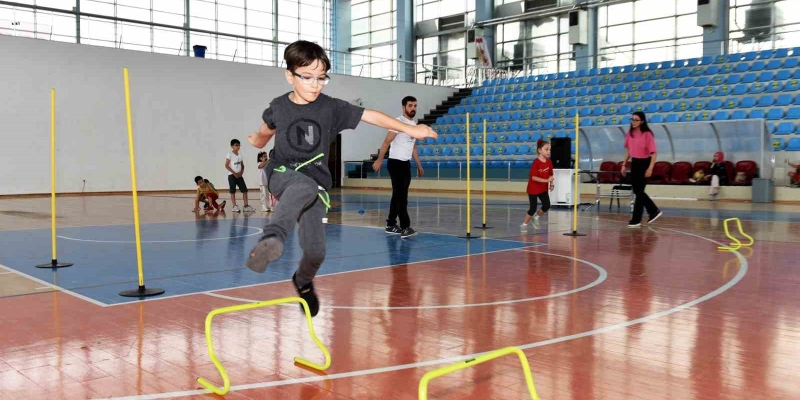 KMÜ’den çocuklara yaz tatilinde spor dolu bir atölye