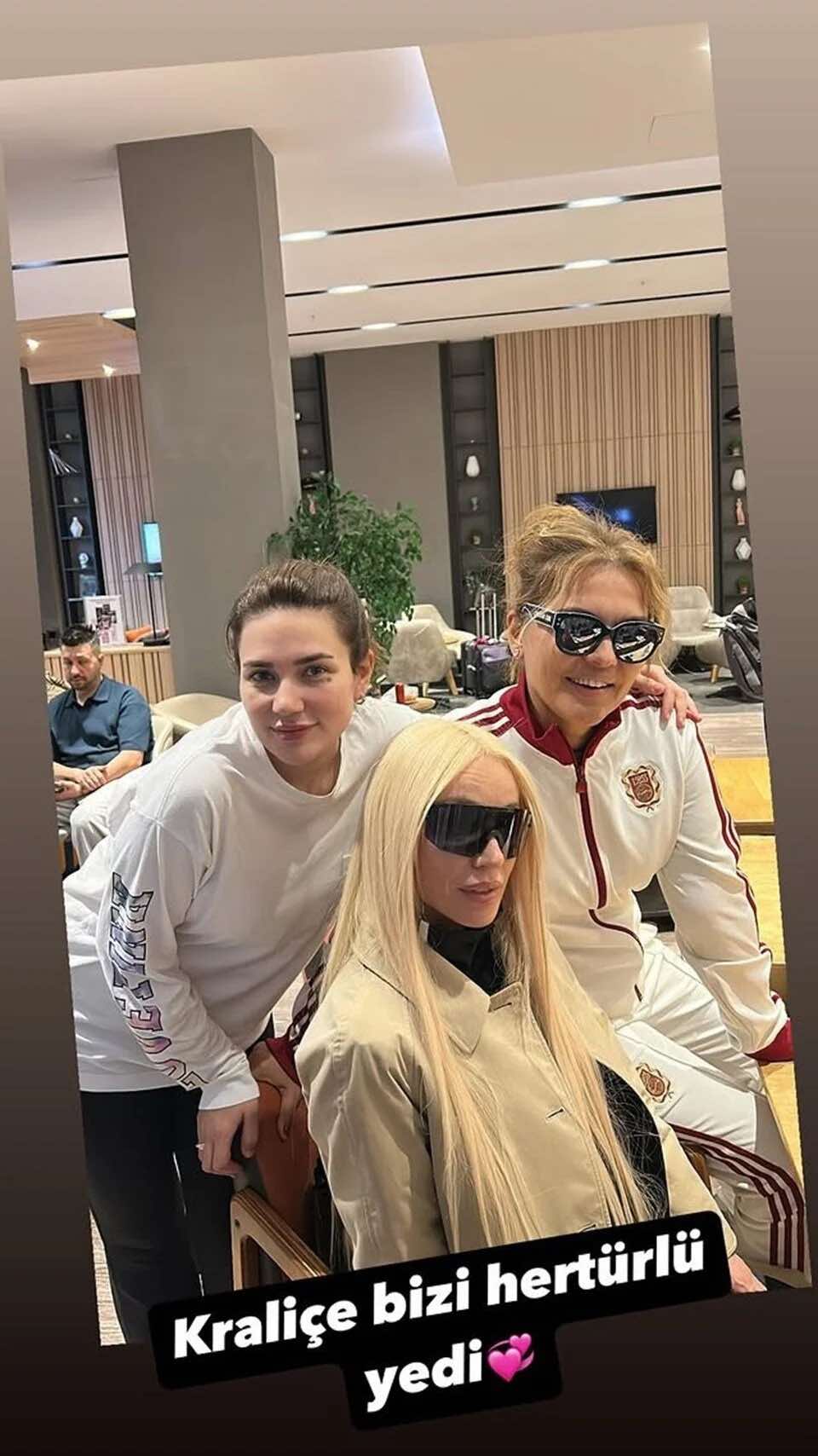 demet akalin dan gulsen paylasimi