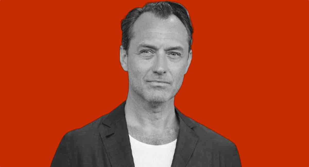 Jude Law'a Hollywood Walk Of Fame'de Yıldız Verildi!