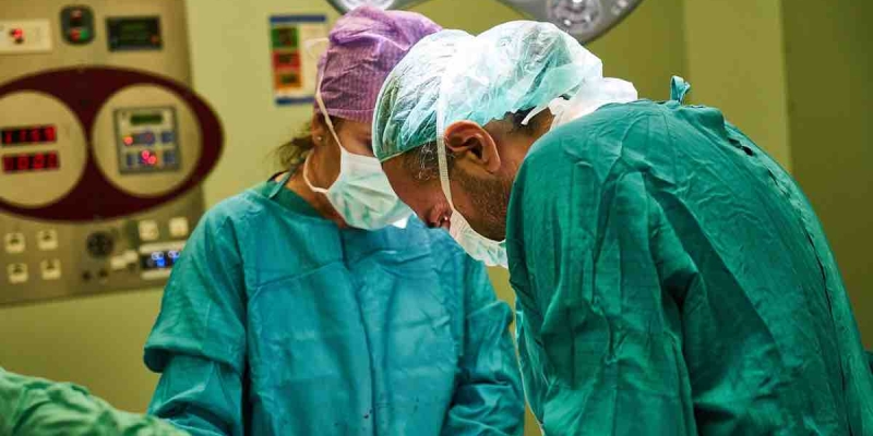Bypass Ameliyatı Yeni Bir Araştırmaya Göre 'Uzay Fönü' Kalp Dokusunu Yenileyebiliyor! 