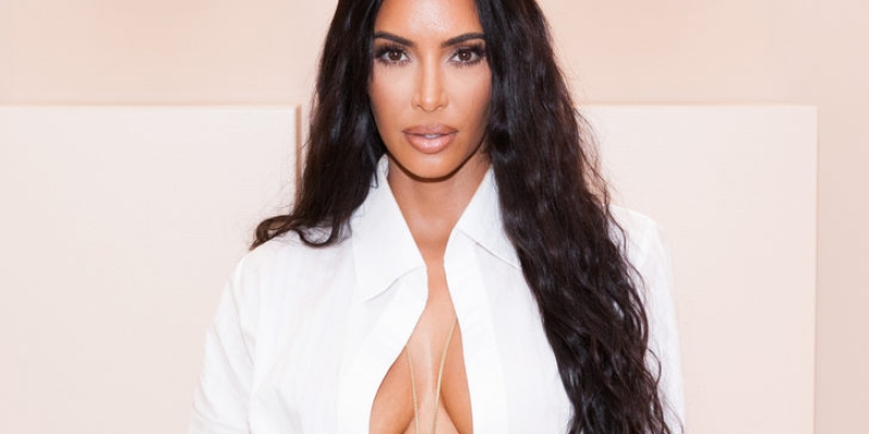 Kim Kardashian Chicago İçin Doğum Günü Partisi Verdi! 